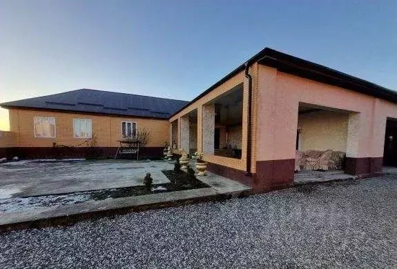 Дом в Чеченская республика, Шали Шалинский район, ул. Родниковая (203 ... - Фото 0