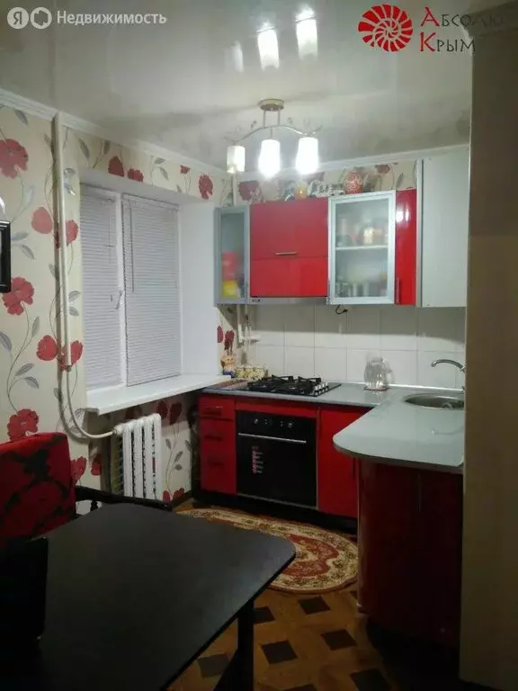 2-комнатная квартира: Феодосия, улица Анюнаса, 4 (42 м) - Фото 0