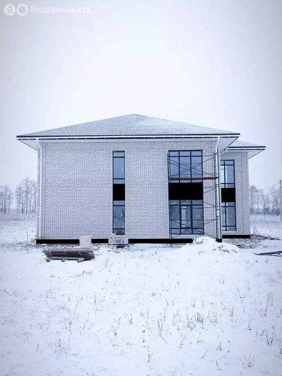 Дом в село Стрельцы, Волгоградская улица, 2 (207.1 м) - Фото 1