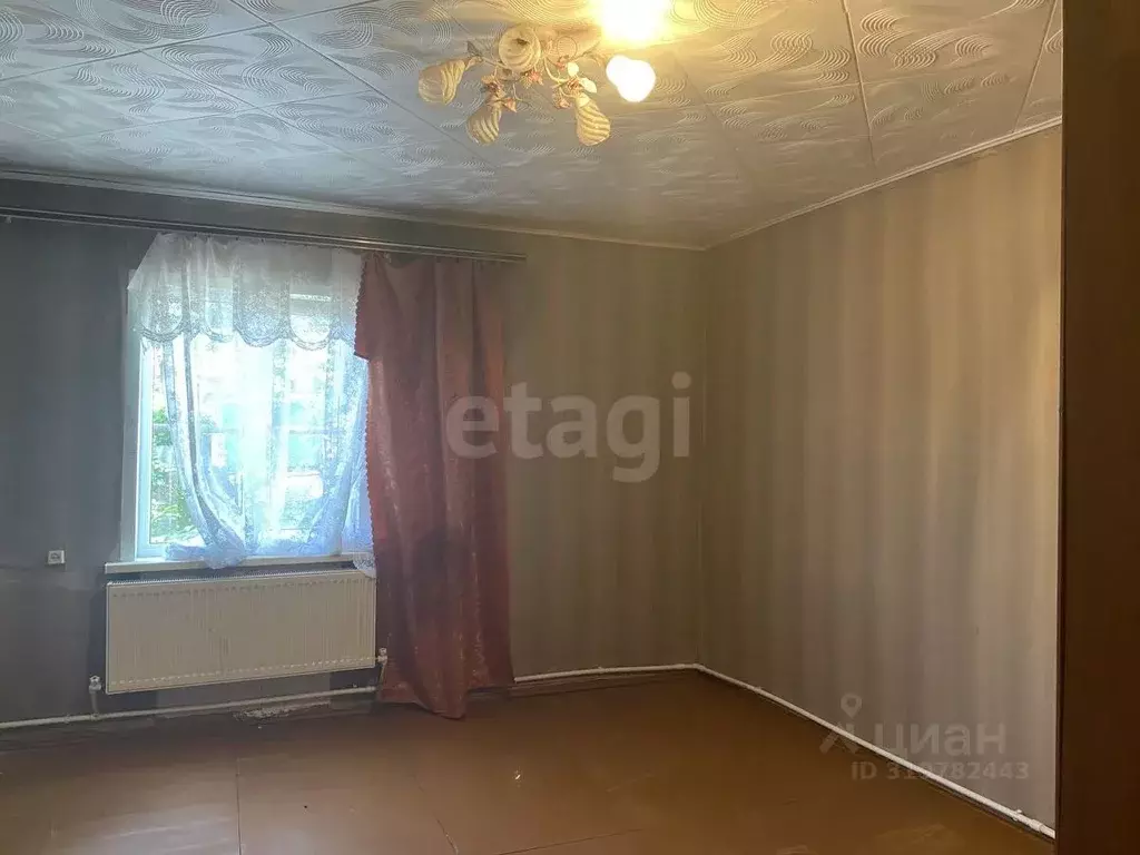 1-к кв. Саратовская область, Балашов Фабричная ул., 4 (42.2 м) - Фото 0
