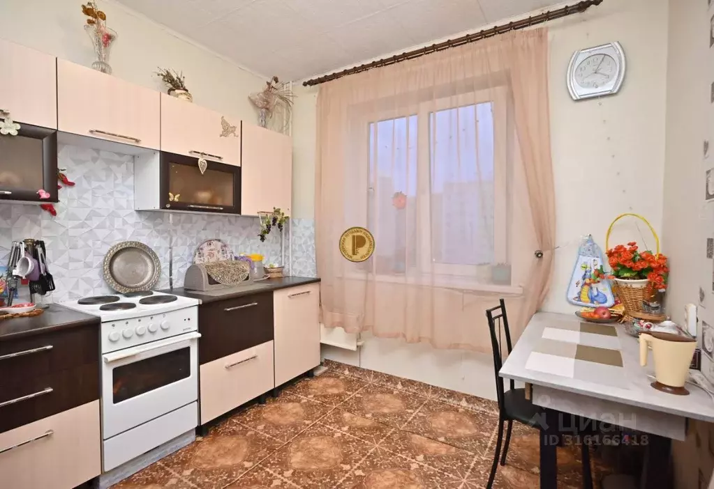 3-к кв. Красноярский край, Красноярск ул. Кутузова, 87а (66.0 м) - Фото 0