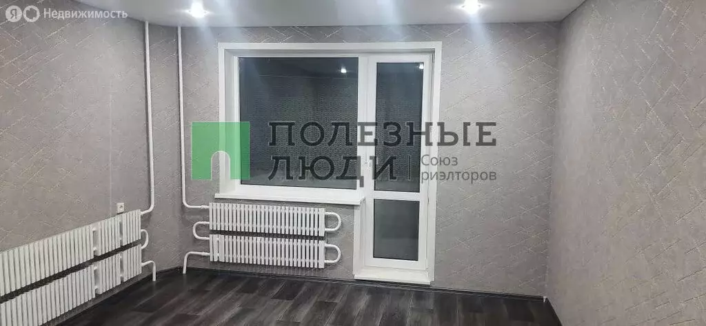 2-комнатная квартира: Зеленодольск, улица Бакы Урманче, 10 (52.5 м) - Фото 1