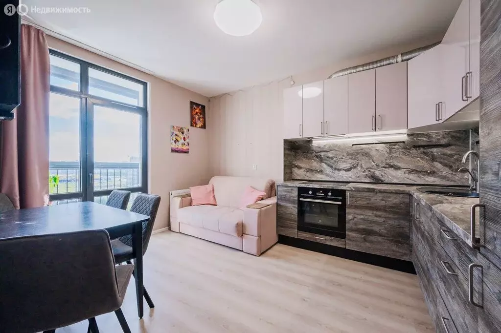 2-комнатная квартира: Екатеринбург, улица Евгения Савкова, 35/2 (42 м) - Фото 1