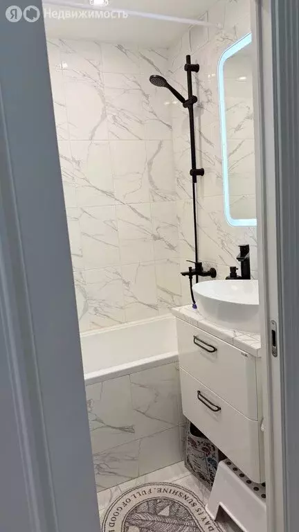 3-комнатная квартира: Кировск, Набережная улица, 7 (64 м) - Фото 2