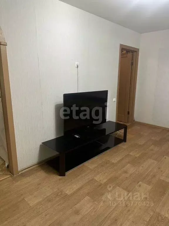2-к кв. Липецкая область, Липецк Осенний проезд, 3 (43.0 м) - Фото 0