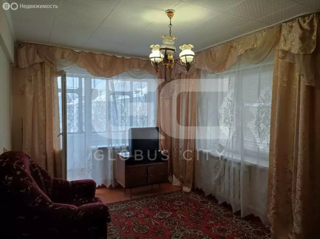 2-комнатная квартира: Брянск, улица Пушкина, 65 (41 м) - Фото 1