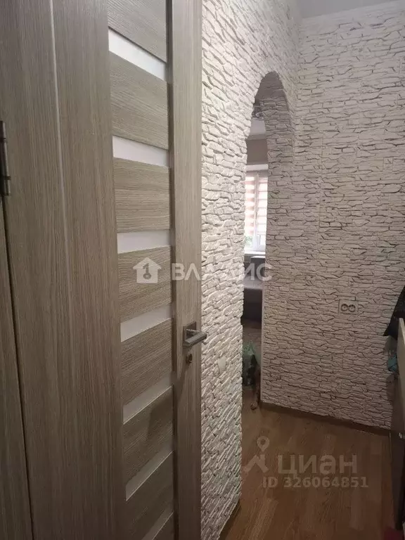 1-к кв. Белгородская область, Шебекино ул. Матросова, 5 (28.7 м) - Фото 2