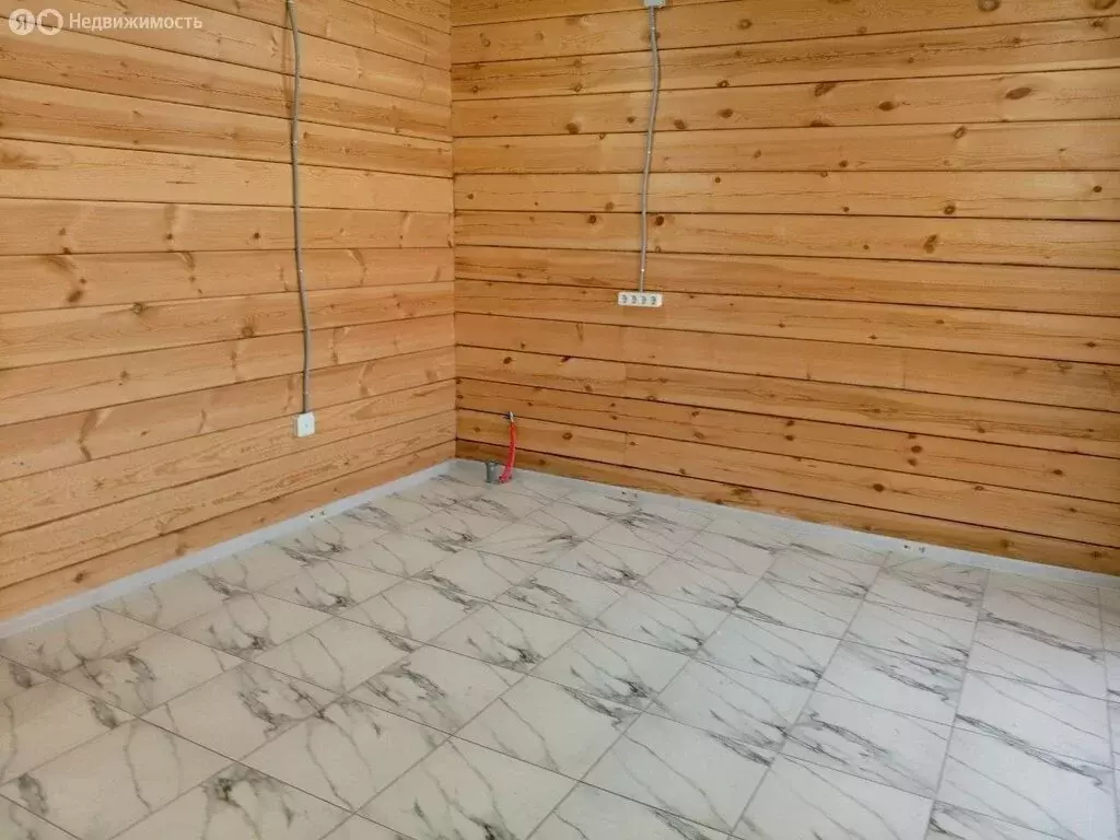 Дом в село Хомутово, Русская улица (180 м) - Фото 2