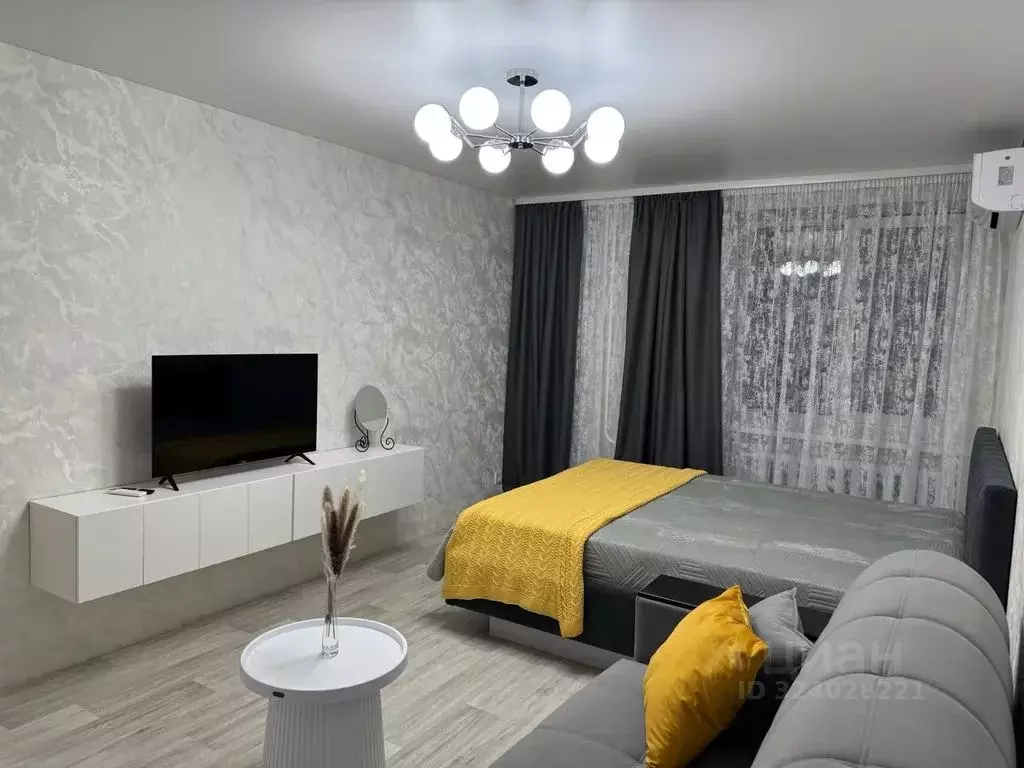 1-к кв. Татарстан, Елабуга 4/5 мкр, ул. Хирурга Нечаева, 16 (50.0 м) - Фото 1