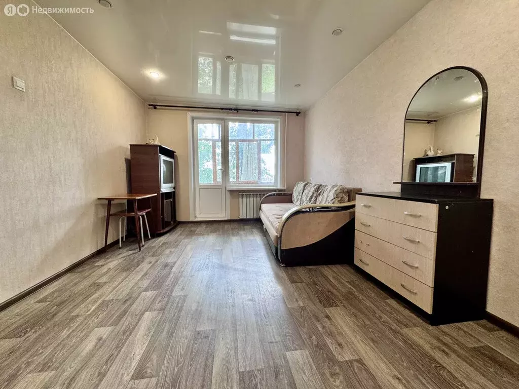 1-комнатная квартира: Саратов, улица Танкистов, 57 (32 м) - Фото 0