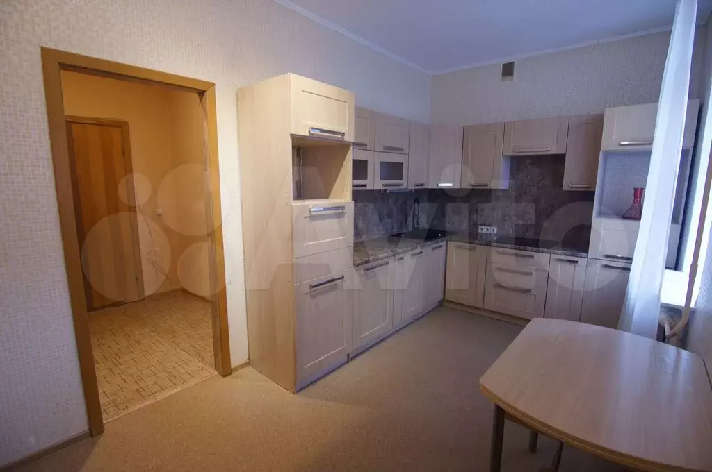 1-к. квартира, 42 м, 2/6 эт. - Фото 0