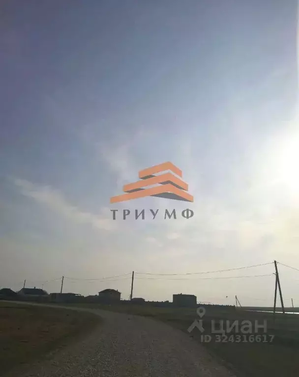 Участок в Крым, Ленинский район, Батальненское с/пос, с. Южное  ... - Фото 2