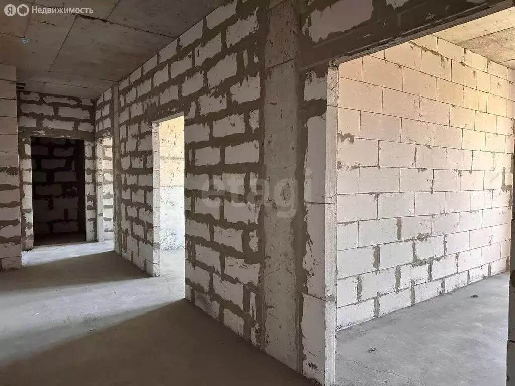 2-комнатная квартира: Магас, улица Мочко Базоркина, 7 (76 м) - Фото 1