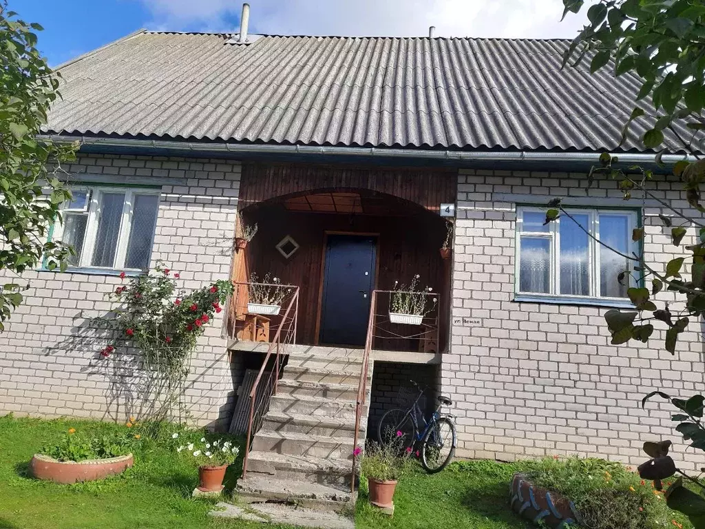 Дом в Новгородская область, Демянский муниципальный округ, пос. ... - Фото 1