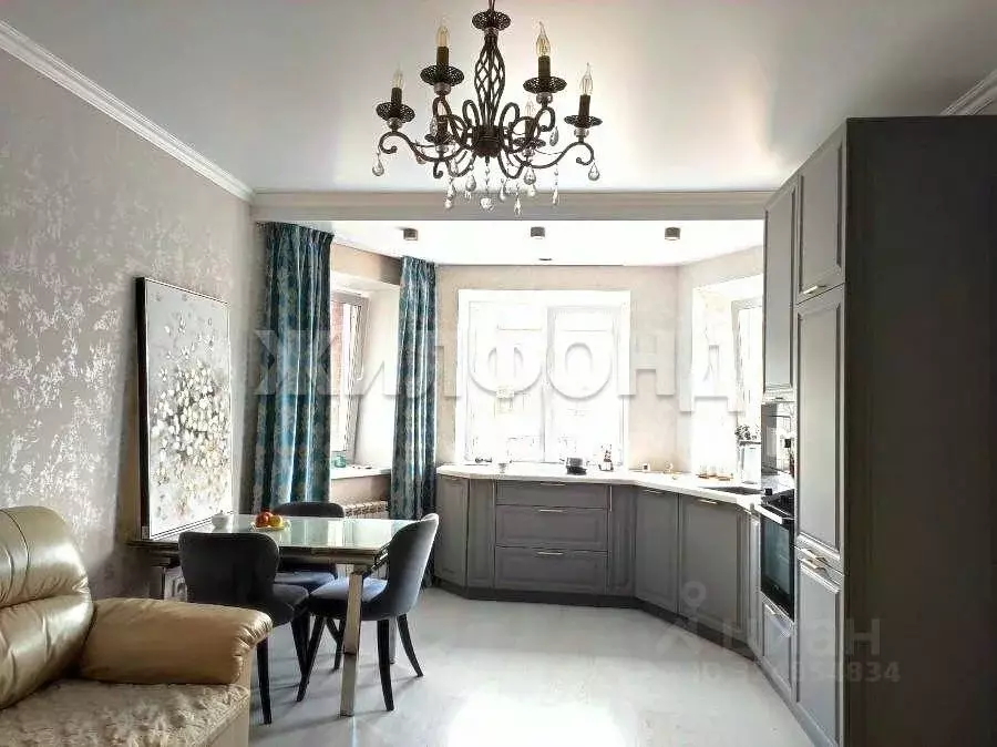 3-к кв. Хакасия, Абакан ул. Авиаторов, 8 (89.0 м) - Фото 1