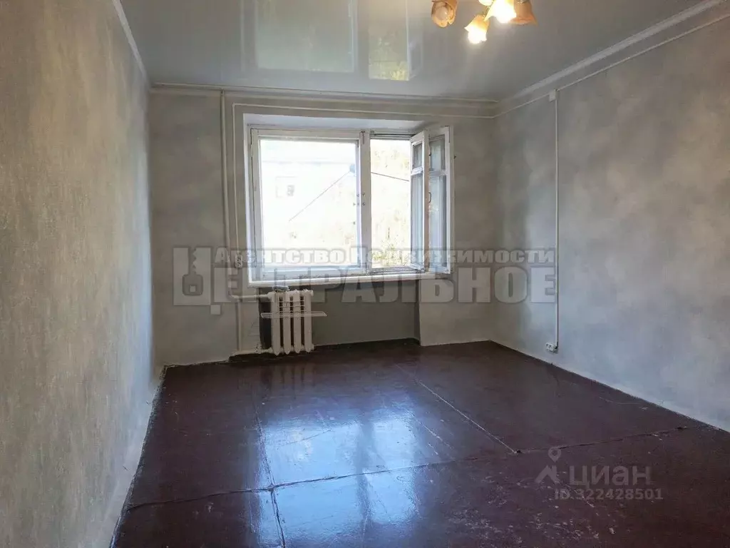 Комната Смоленская область, Смоленск ул. Академика Петрова, 4 (18.0 м) - Фото 2