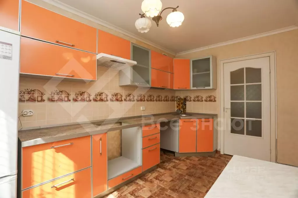 3-к кв. Челябинская область, Челябинск ул. Мира, 27 (67.0 м) - Фото 0