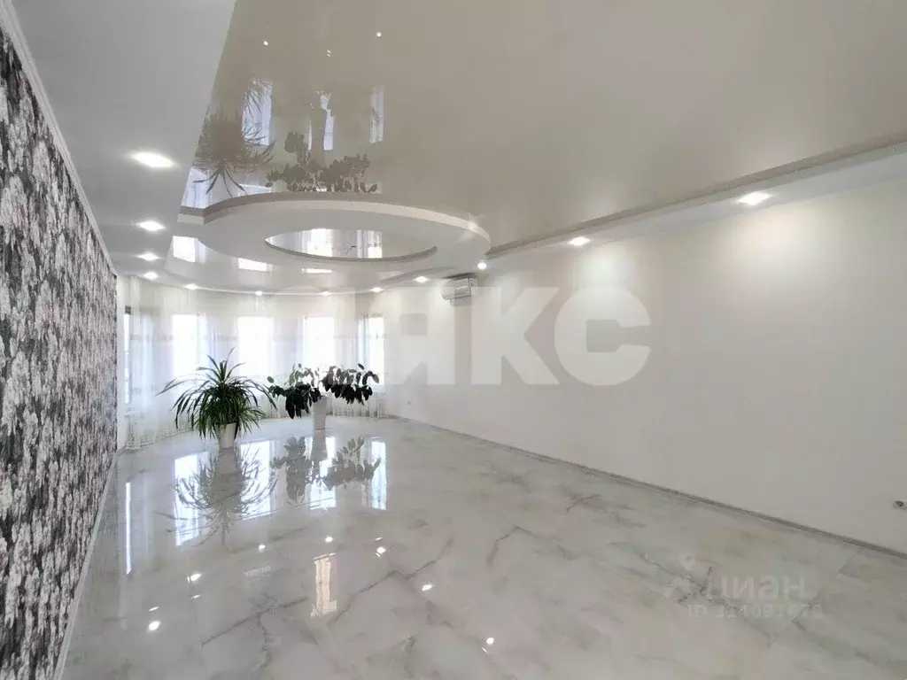 Дом в Краснодарский край, Кореновский район, Платнировское с/пос, ... - Фото 1