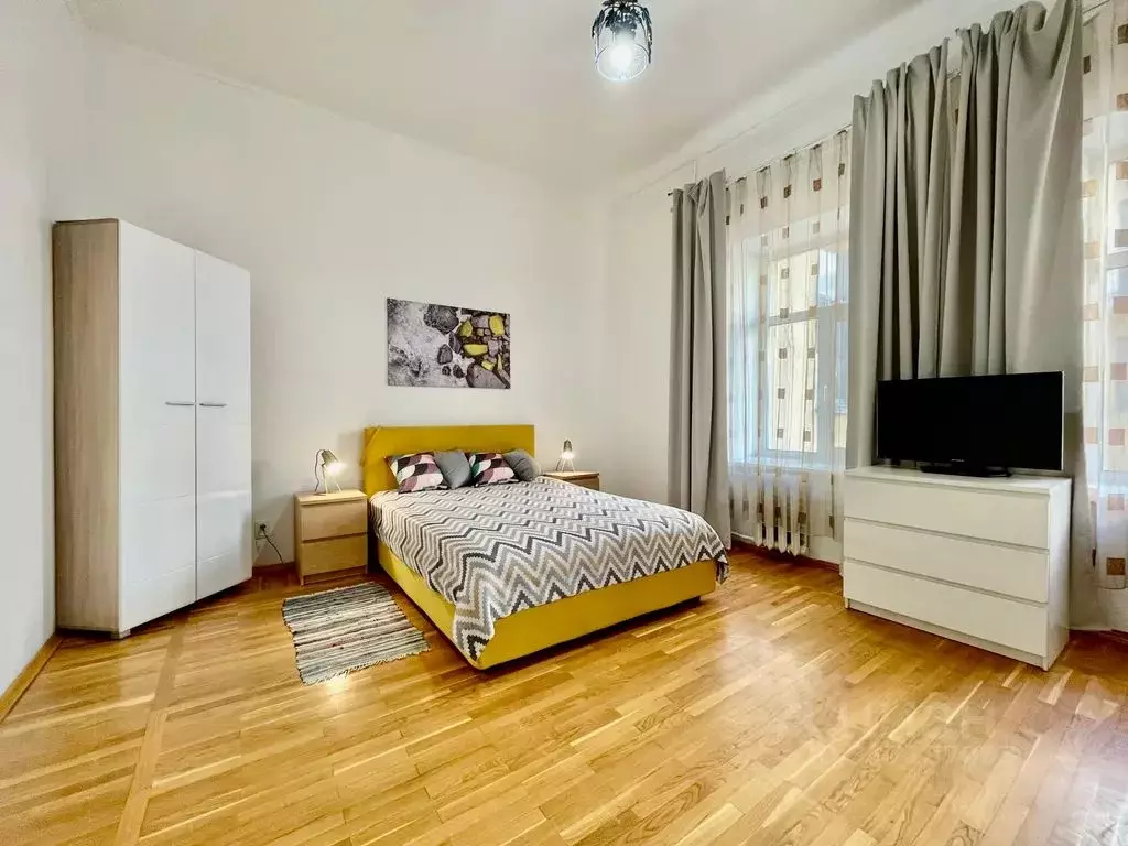 3-к кв. Санкт-Петербург наб. Канала Грибоедова, 27 (80.0 м) - Фото 0