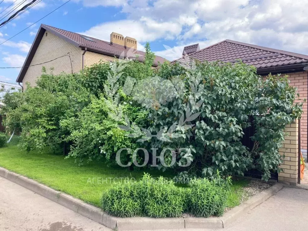 Дом в Краснодарский край, Краснодар пос. Российский, ул. Бисерная, 36 ... - Фото 1