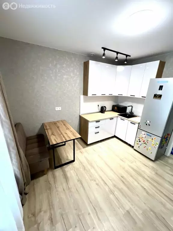 2-комнатная квартира: Казань, улица Азата Аббасова, 21А (50 м) - Фото 1