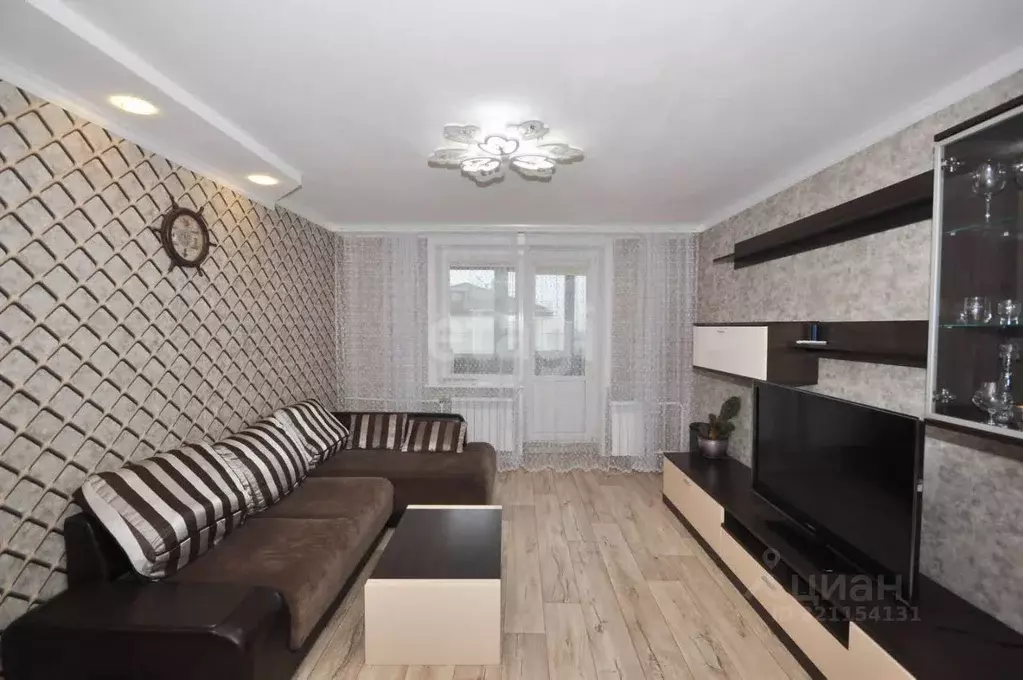 3-к кв. Сахалинская область, Южно-Сахалинск Горная ул., 9 (66.0 м) - Фото 1