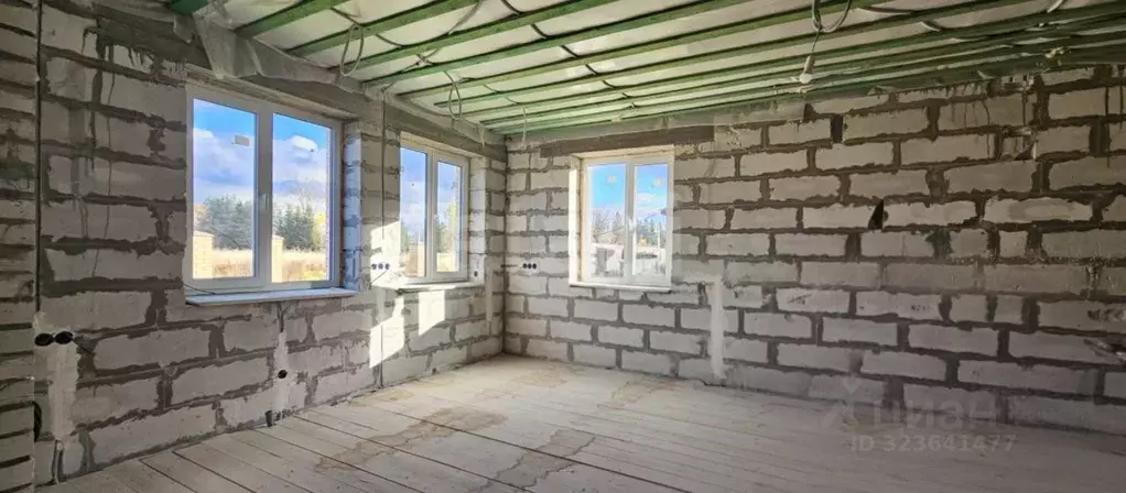 Дом в Ленинградская область, Ломоносовский район, Кипенское с/пос, д. ... - Фото 1