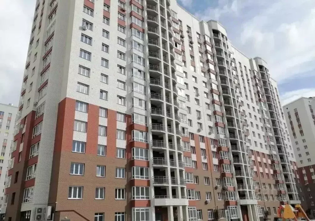 3-к кв. Алтайский край, Барнаул ул. Сергея Семенова, 14 (67.0 м) - Фото 2
