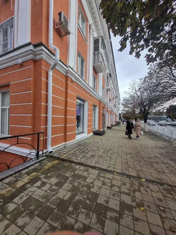 Торговая площадь в Краснодарский край, Армавир ул. Кирова, 56 (600 м) - Фото 1