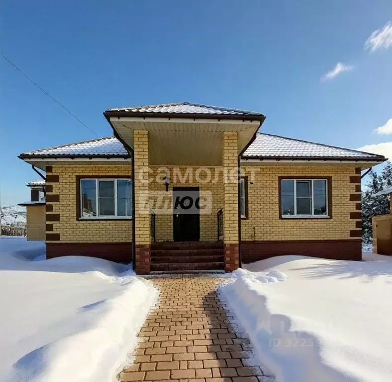 Дом в Белгородская область, Белгородский район, Дубовское с/пос, с. ... - Фото 1