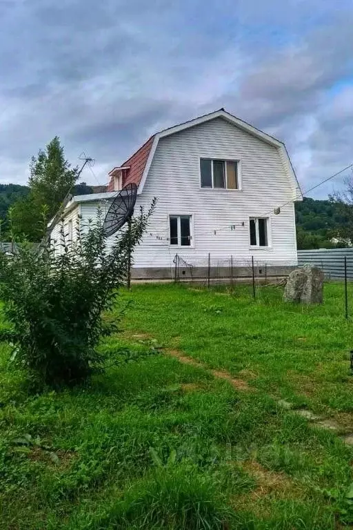 Дом в Приморский край, Партизанский муниципальный округ, с. Голубовка ... - Фото 0