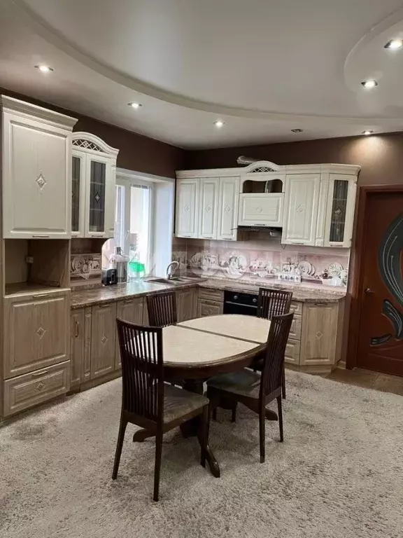 Дом в Хакасия, Черногорск Перспективная ул. (342 м) - Фото 1