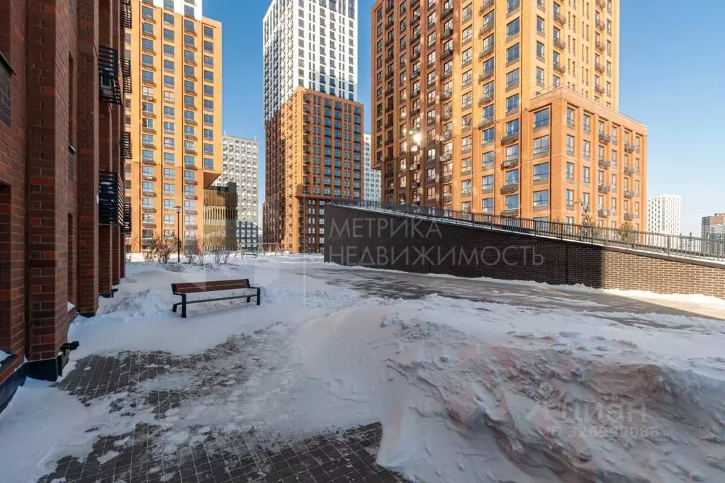 Студия Тюменская область, Тюмень ул. Тимофея Чаркова, 93 (23.0 м) - Фото 1