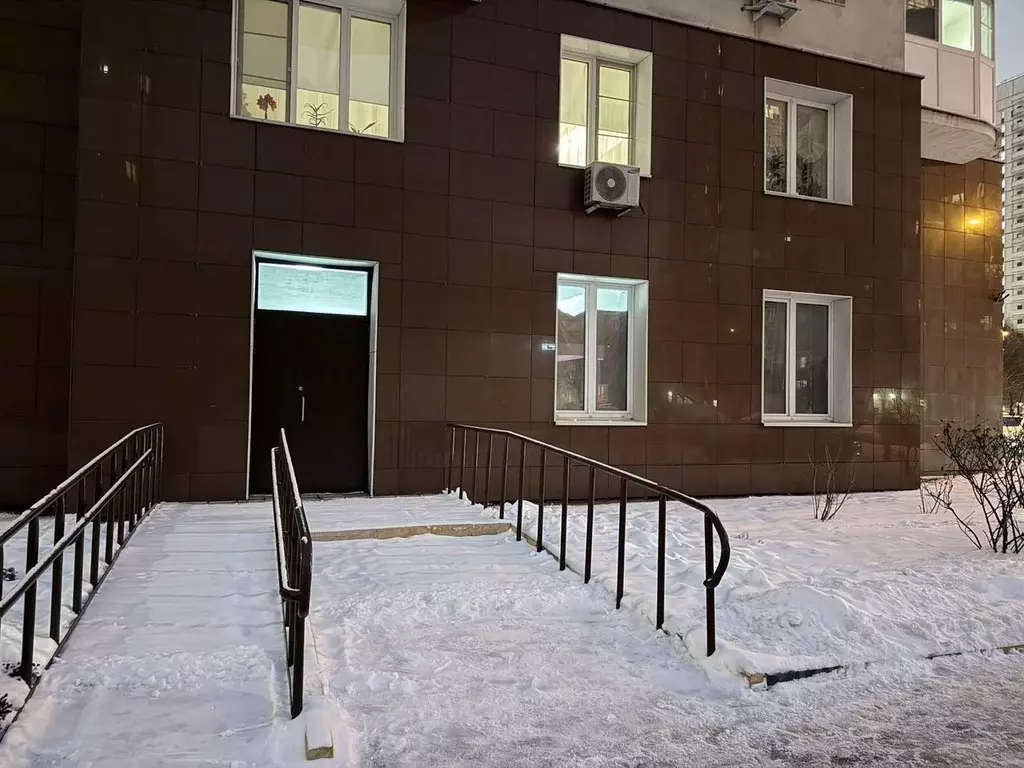 Помещение свободного назначения в Москва Филевский бул., 24к2 (18 м) - Фото 2