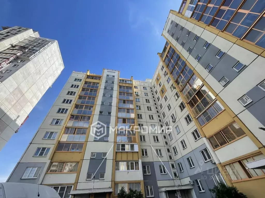 3-к кв. Челябинская область, Челябинск ул. Александра Шмакова, 29 ... - Фото 0