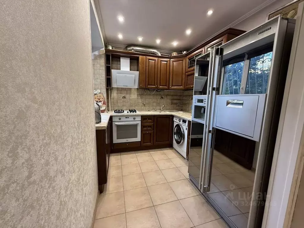 3-к кв. Крым, Симферополь ул. Дмитрия Ульянова, 12 (63.0 м) - Фото 2