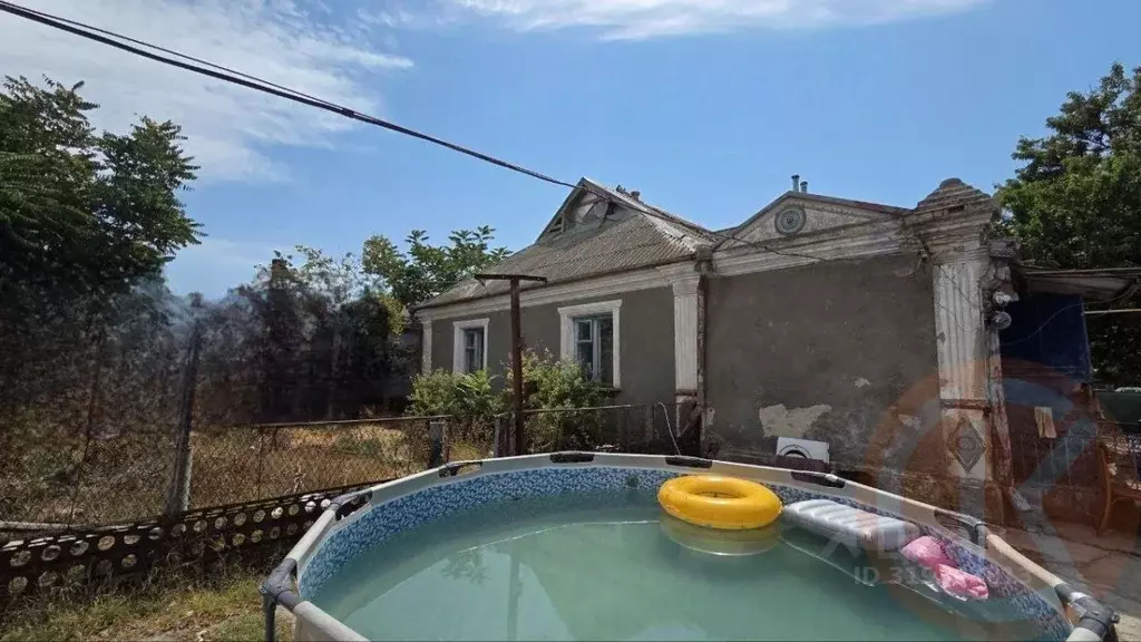 Дом в Крым, Сакский район, Суворовское с/пос, с. Лиманное ул. ... - Фото 1