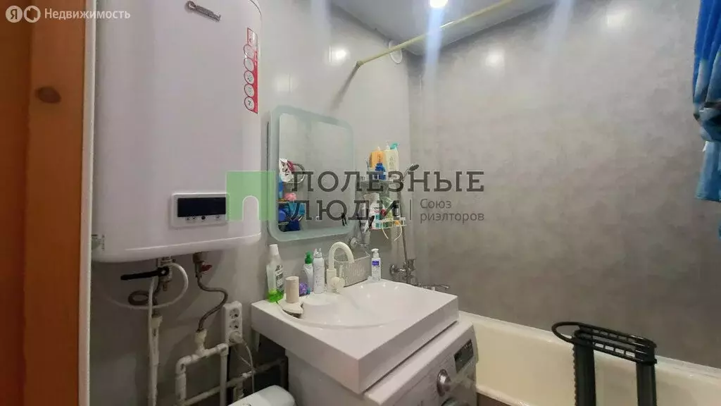 2-комнатная квартира: Ижевск, улица Дзержинского, 48 (44.9 м) - Фото 1