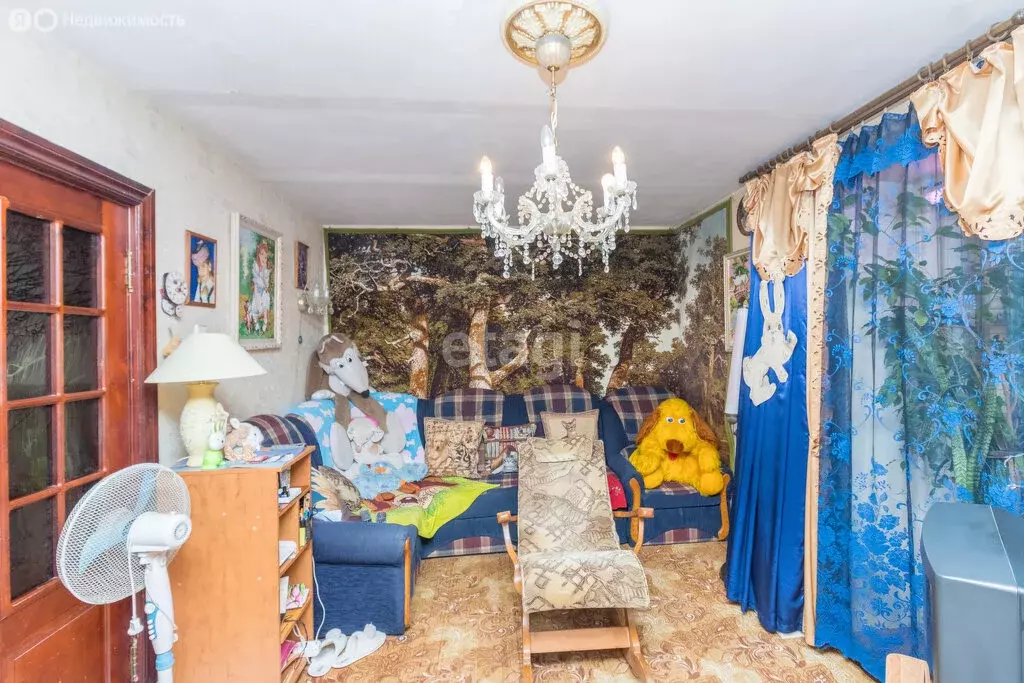 3-комнатная квартира: Тюмень, улица Ленина, 57 (61.6 м) - Фото 1