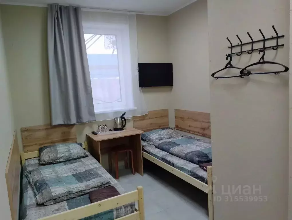 Комната Ханты-Мансийский АО, Ханты-Мансийск ул. Газовиков, 11к1 - Фото 1