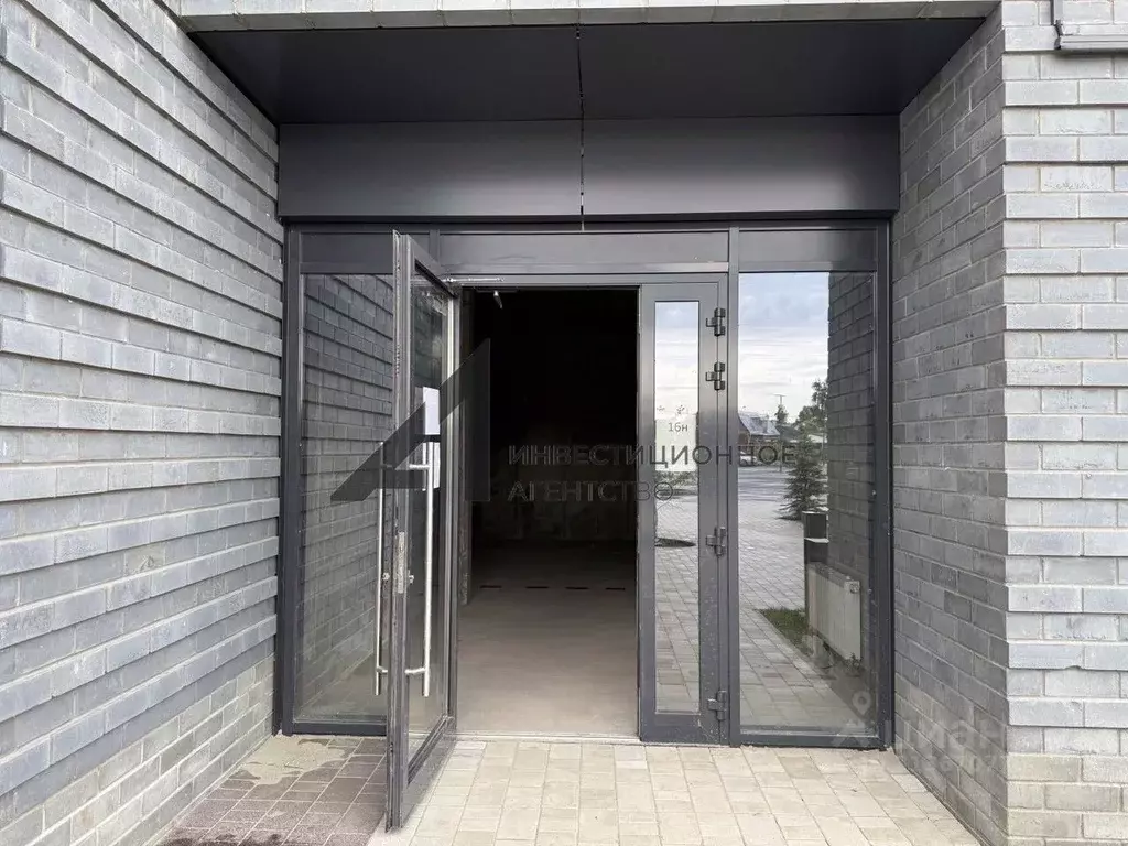Торговая площадь в Тюменская область, Тюмень Комбинатская ул., 16к1 ... - Фото 1