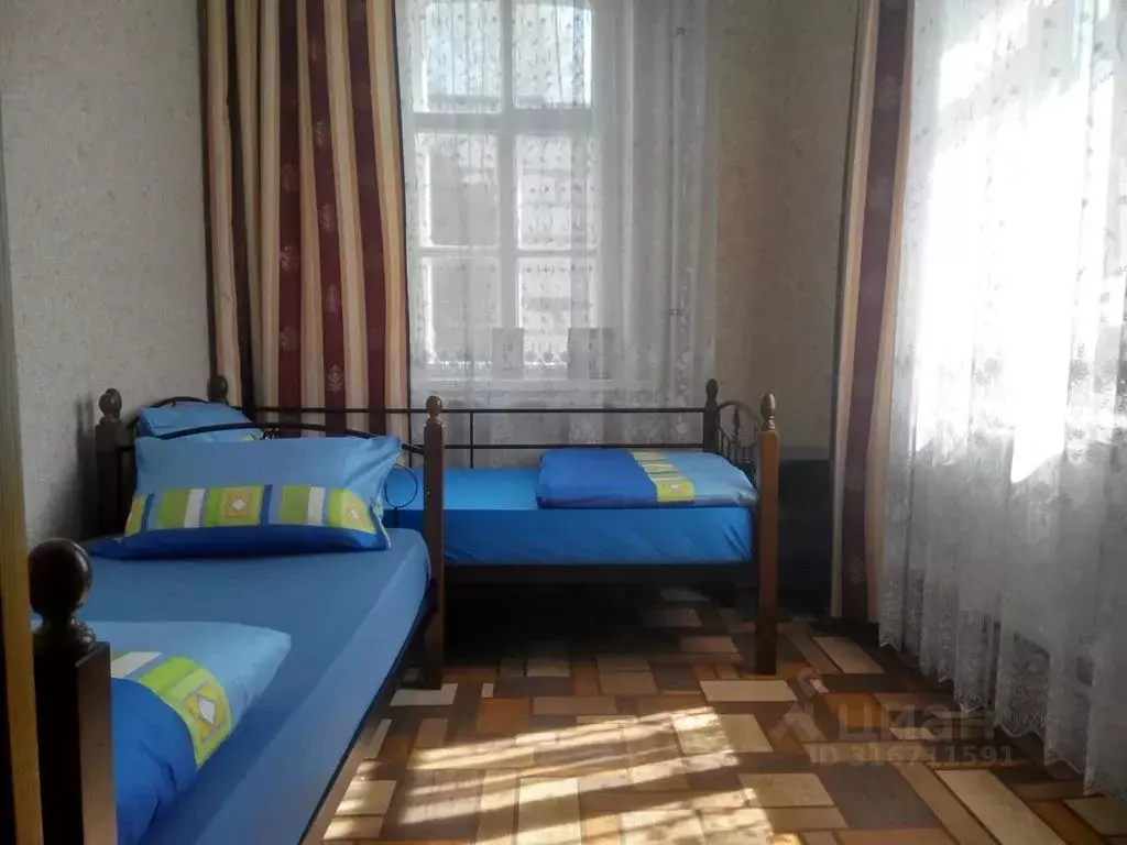 2-к кв. Псковская область, Печоры Юрьевская ул., 13/1 (37.0 м) - Фото 0