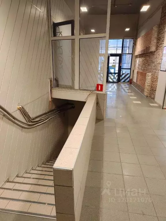 Торговая площадь в Самарская область, Тольятти Ленинский просп., 5А ... - Фото 2