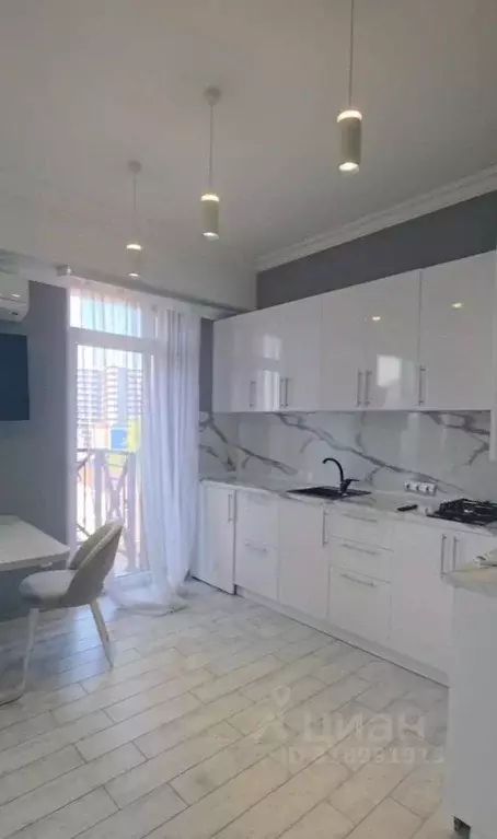 Студия Краснодарский край, Сочи ул. Кирова, 35 (50.0 м) - Фото 1