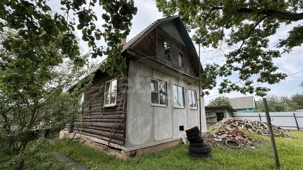 Дом в Ленинградская область, Киришский район, Будогощское городское ... - Фото 0