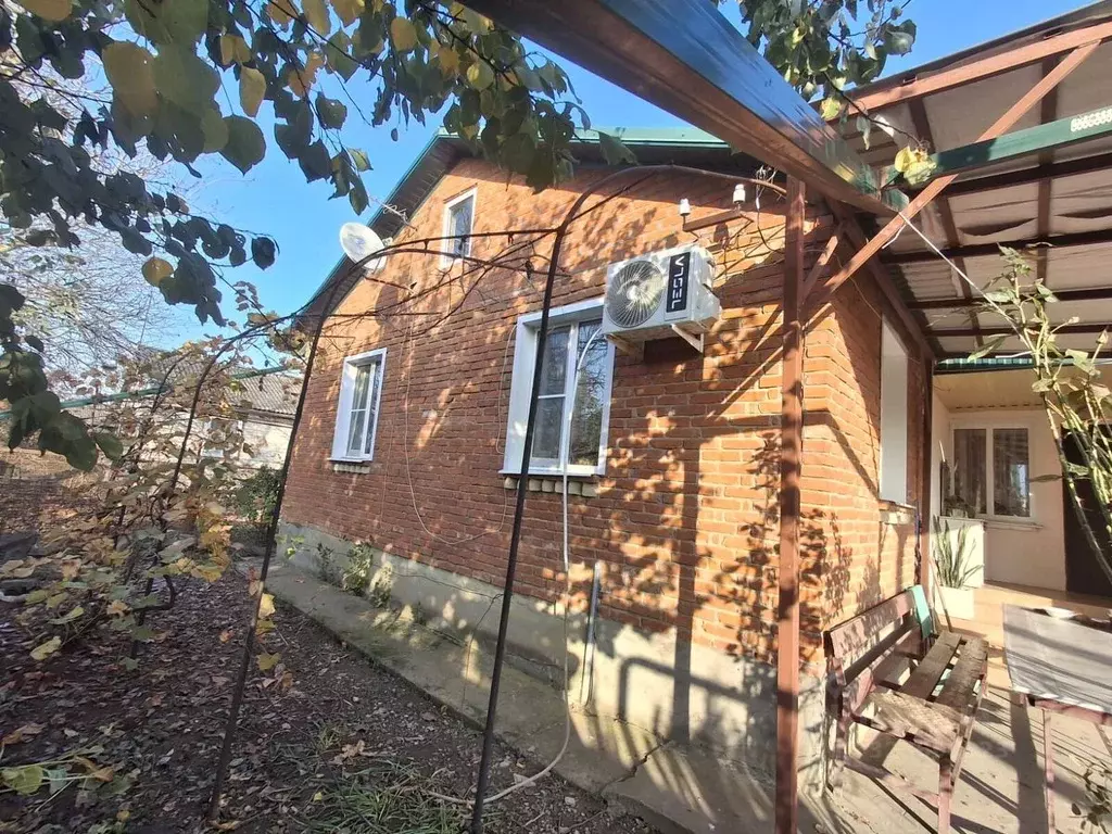 Дом в Краснодарский край, Абинск ул. Спинова (81 м) - Фото 1