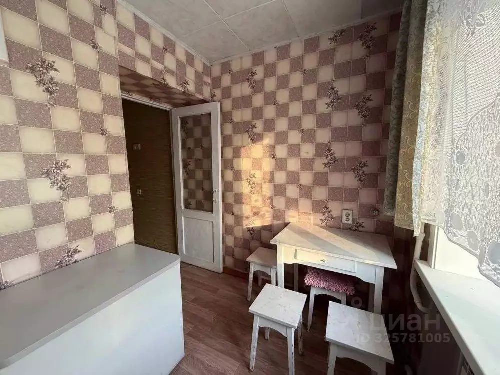 3-к кв. Иркутская область, Иркутск ул. Безбокова, 3 (58.6 м) - Фото 1