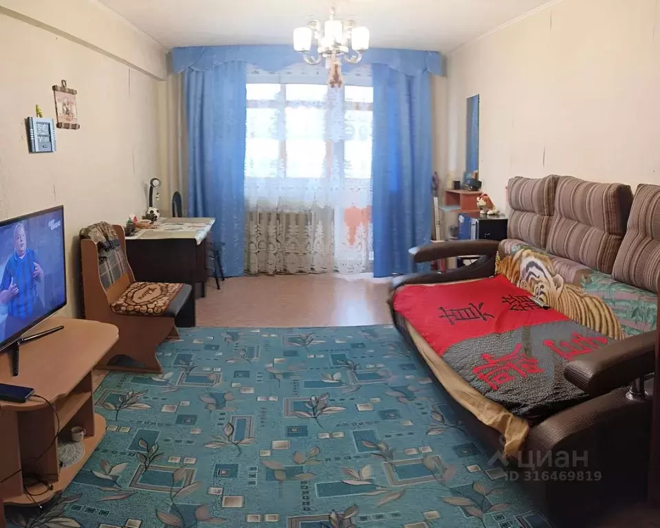 3-к кв. Омская область, Омск Заозерный мкр, ул. Бородина, 4/3 (68.8 м) - Фото 1