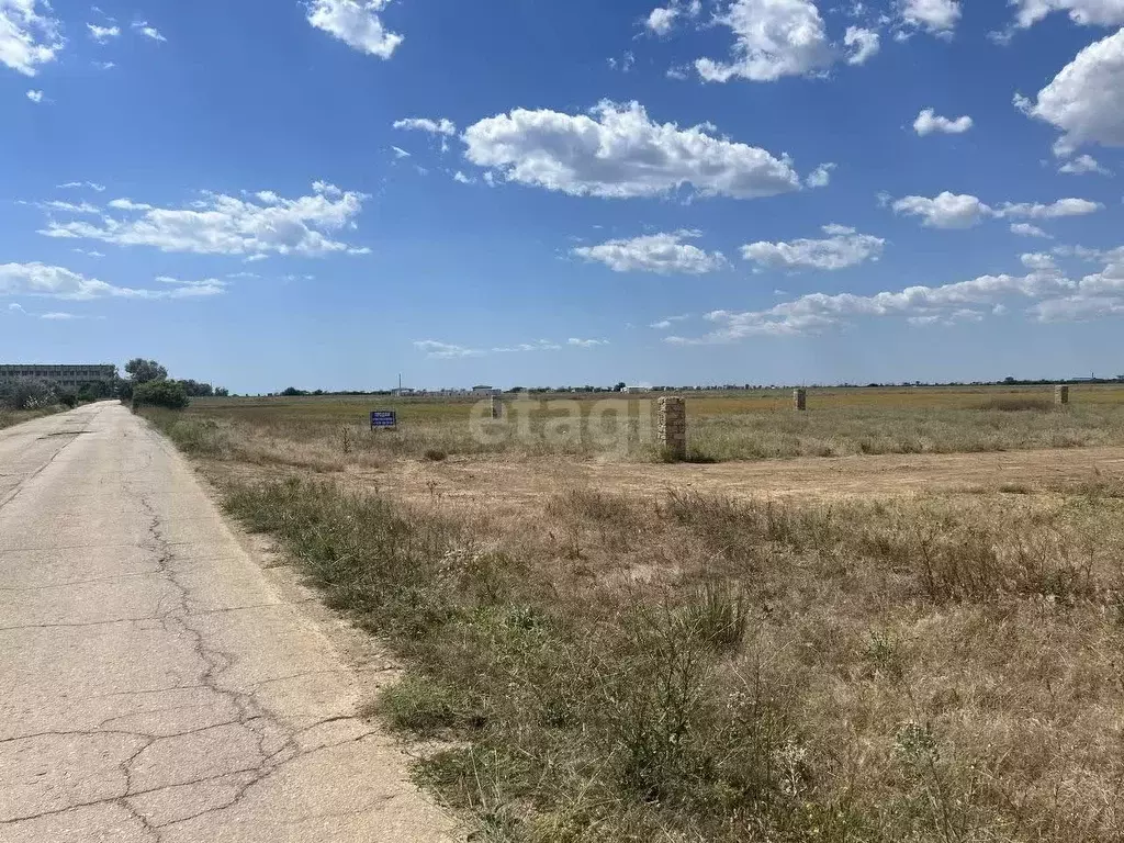 участок в крым, сакский район, с. молочное ул. пионерская (6.6 сот.) - Фото 1