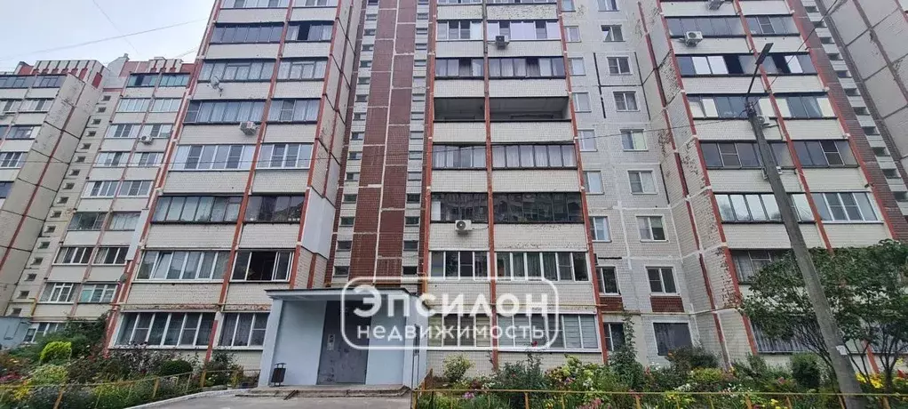 2-к кв. Курская область, Курск Звездная ул., 15 (68.0 м) - Фото 1